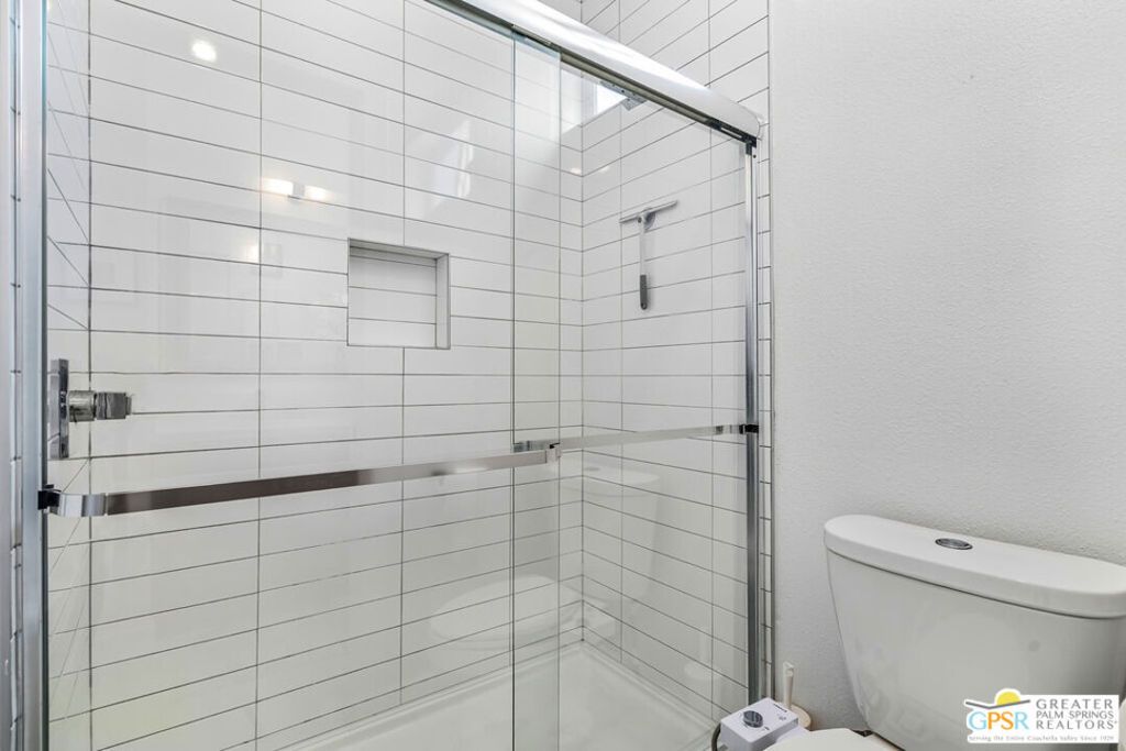 Image 32 of property listing at 403 Ginger Drive, Palm Springs, CA 92264