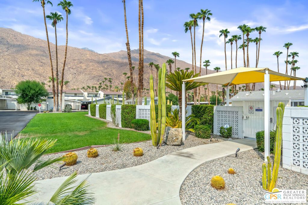 Image 34 of property listing at 403 Ginger Drive, Palm Springs, CA 92264