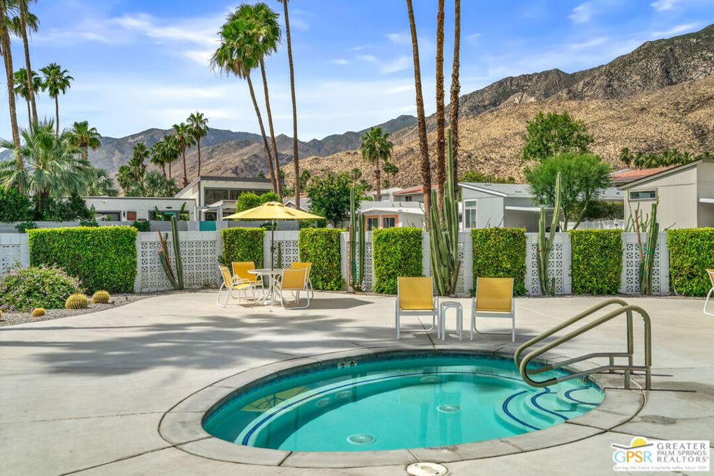 Image 39 of property listing at 403 Ginger Drive, Palm Springs, CA 92264