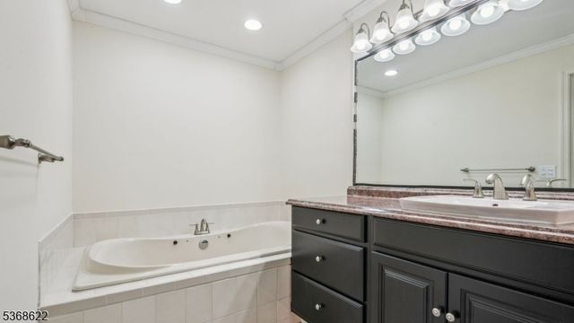 39 Musano Ct, West Orange Twp., NJ 07052
