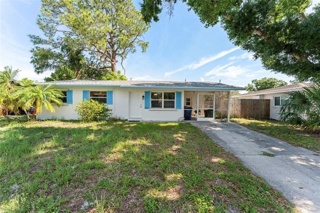 5015 BROOKMEADE DRIVE, Sarasota, FL 34232