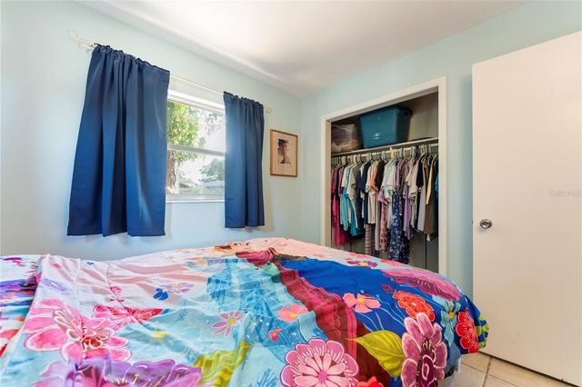5015 BROOKMEADE DRIVE, Sarasota, FL 34232