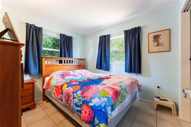 5015 BROOKMEADE DRIVE, Sarasota, FL 34232