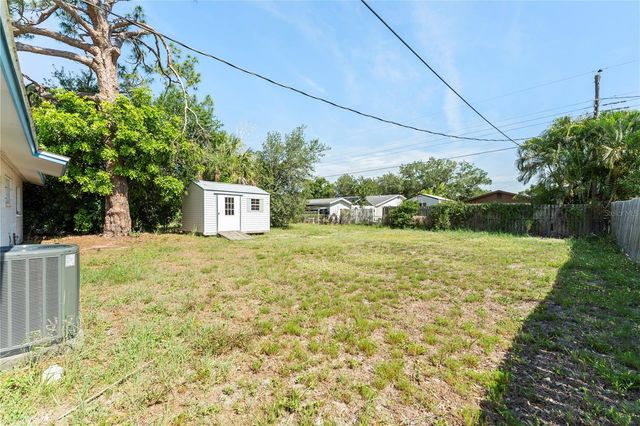 5015 BROOKMEADE DRIVE, Sarasota, FL 34232