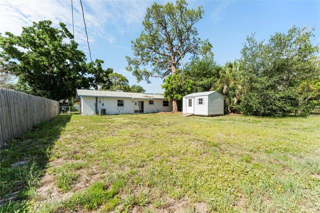 5015 BROOKMEADE DRIVE, Sarasota, FL 34232