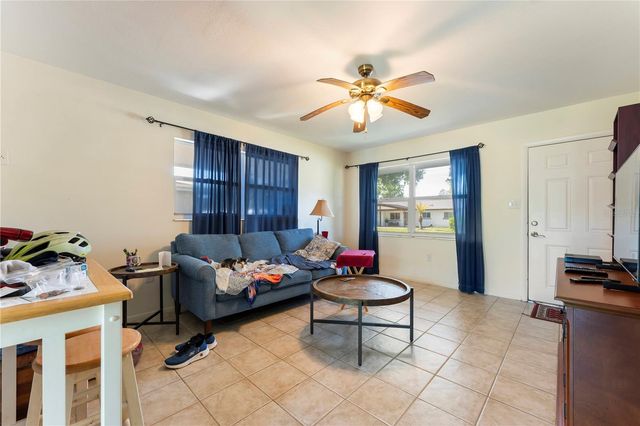5015 BROOKMEADE DRIVE, Sarasota, FL 34232