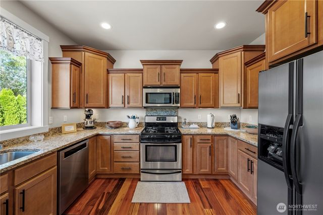 208 Lilly Lane, Mount Vernon, WA 98274