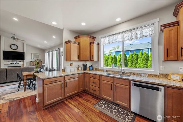 208 Lilly Lane, Mount Vernon, WA 98274