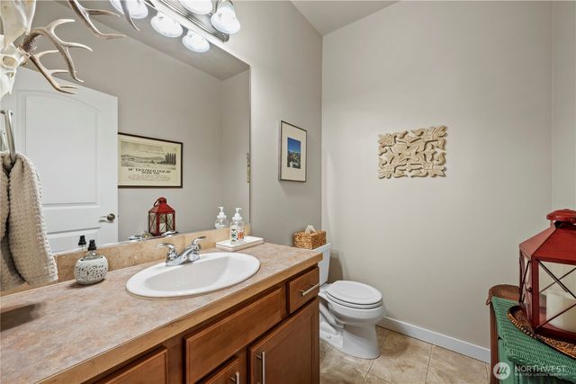 208 Lilly Lane, Mount Vernon, WA 98274