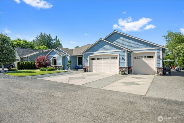 208 Lilly Lane, Mount Vernon, WA 98274
