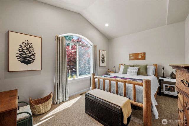 208 Lilly Lane, Mount Vernon, WA 98274
