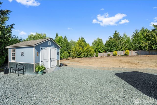 208 Lilly Lane, Mount Vernon, WA 98274