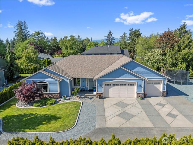 208 Lilly Lane, Mount Vernon, WA 98274