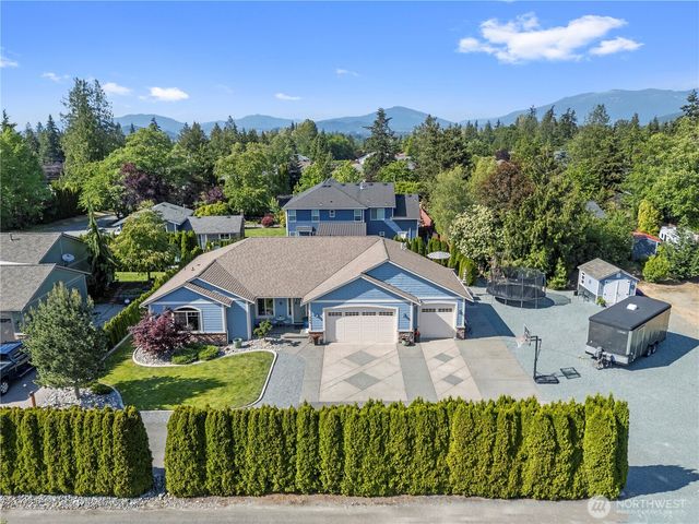 208 Lilly Lane, Mount Vernon, WA 98274