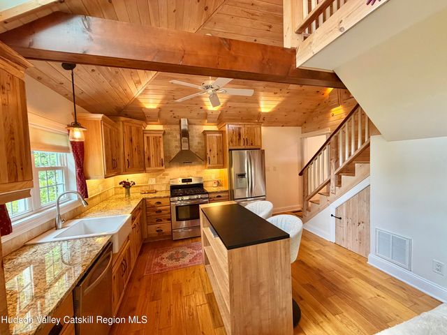 85 Plank Road, Napanoch, NY 12458