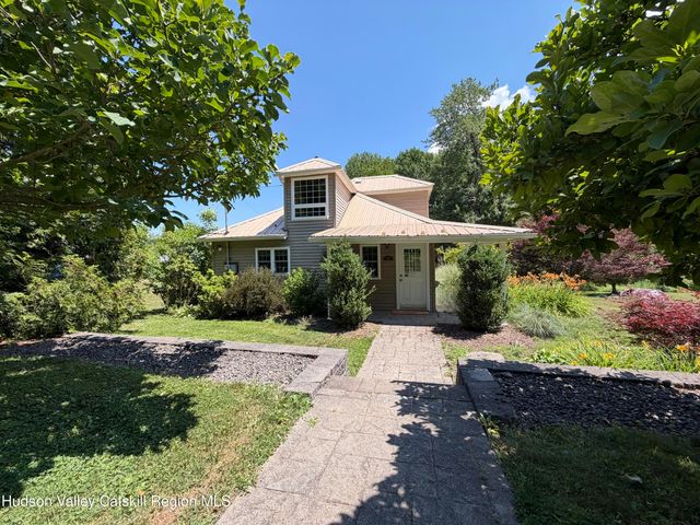 85 Plank Road, Napanoch, NY 12458