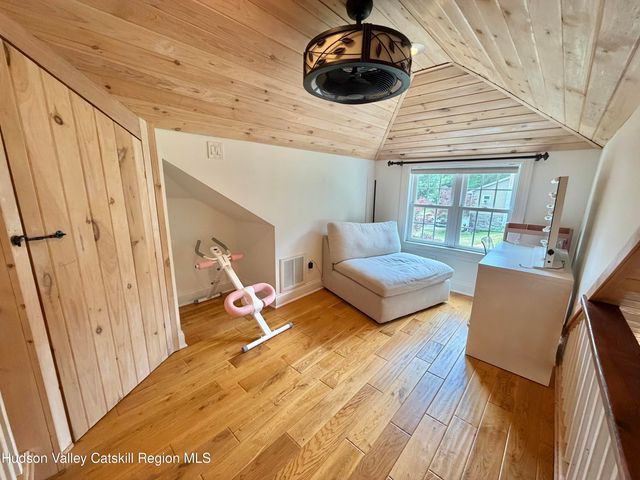 85 Plank Road, Napanoch, NY 12458