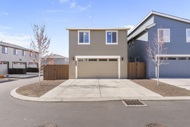3722 NE Petrosa Avenue, Bend, OR 97701