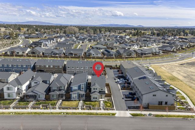 3722 NE Petrosa Avenue, Bend, OR 97701