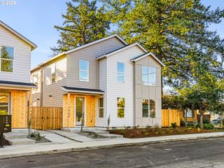 7452 Se Tolman St, Portland, OR 97213