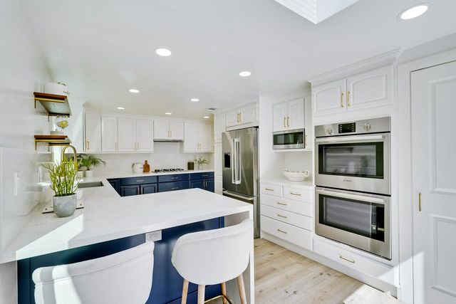 22136 Dean Court, Cupertino, CA 95014