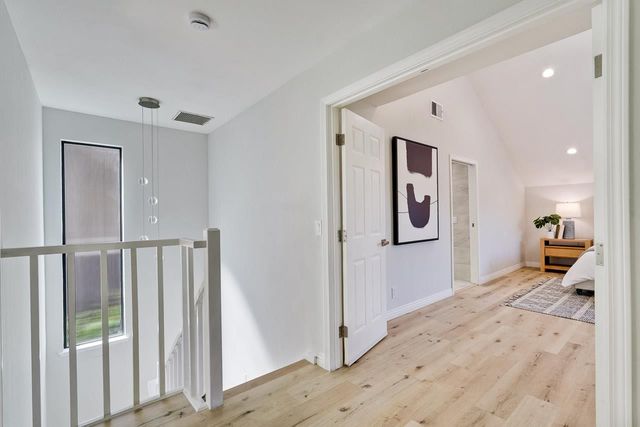 22136 Dean Court, Cupertino, CA 95014