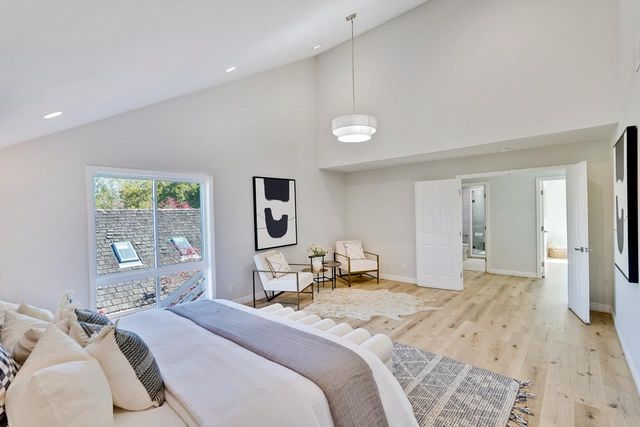 22136 Dean Court, Cupertino, CA 95014