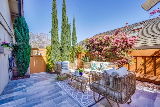 22136 Dean Court, Cupertino, CA 95014