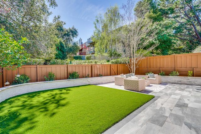 22136 Dean Court, Cupertino, CA 95014