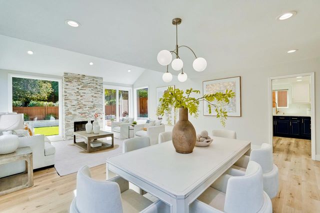 22136 Dean Court, Cupertino, CA 95014