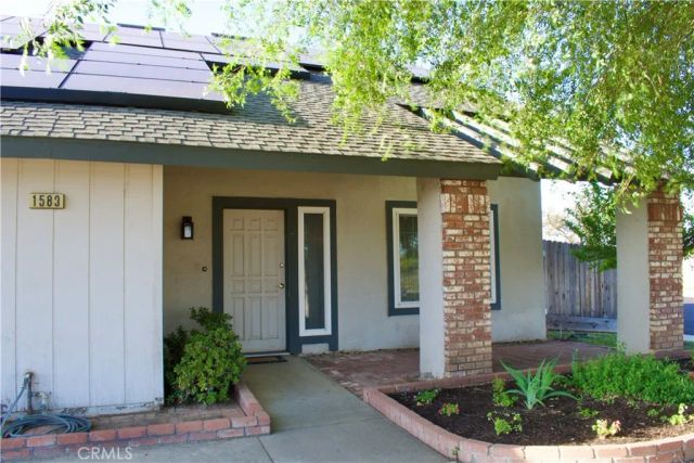 1583 Celeste, Clovis, CA 93611
