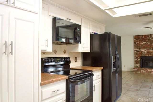 1583 Celeste, Clovis, CA 93611