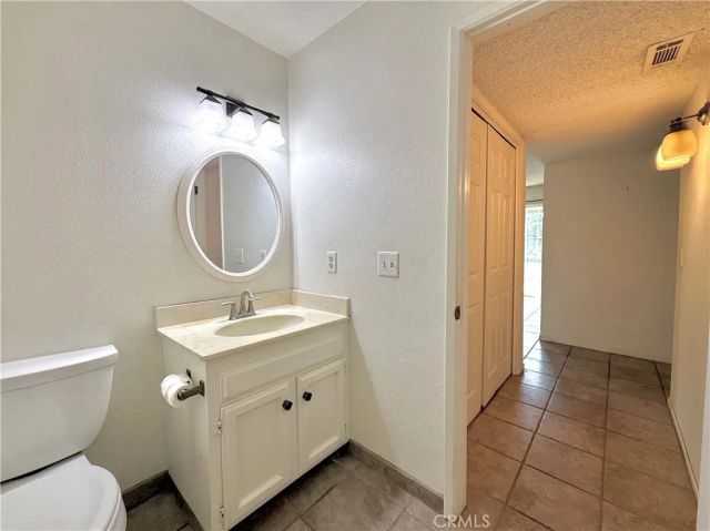 1583 Celeste, Clovis, CA 93611
