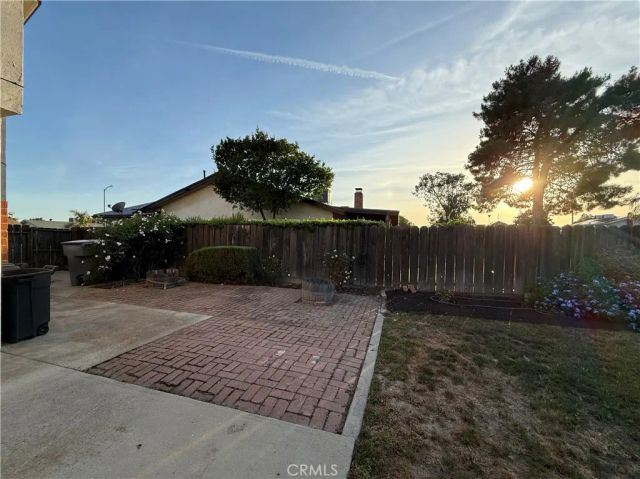 1583 Celeste, Clovis, CA 93611
