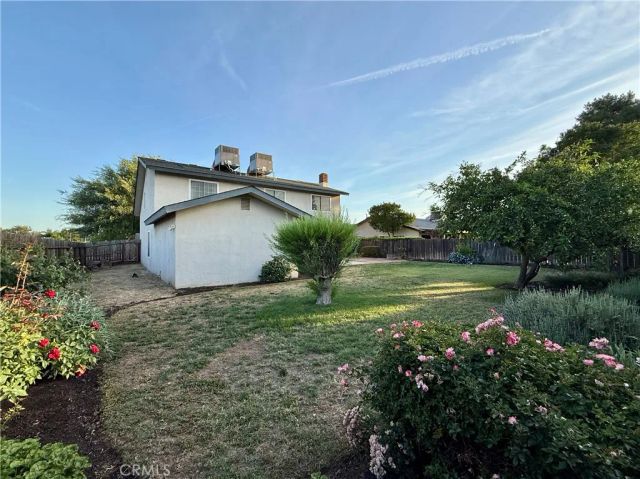 1583 Celeste, Clovis, CA 93611