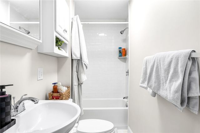 37 Warren Avenue, Warren, RI 02885