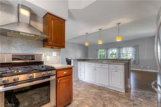 924 E Schaaf Road, Brooklyn Heights, OH 44131