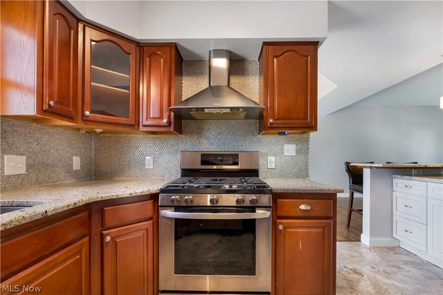 924 E Schaaf Road, Brooklyn Heights, OH 44131