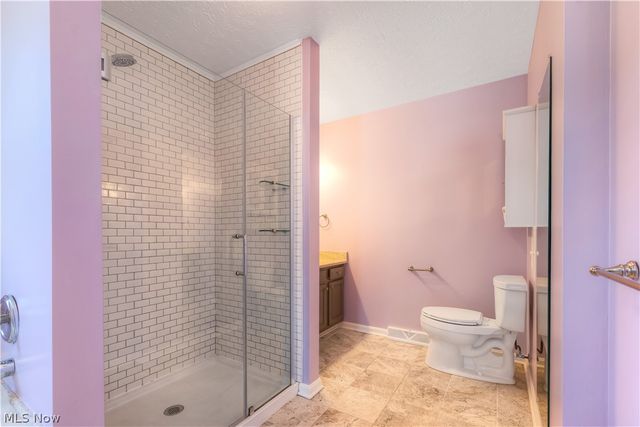 924 E Schaaf Road, Brooklyn Heights, OH 44131