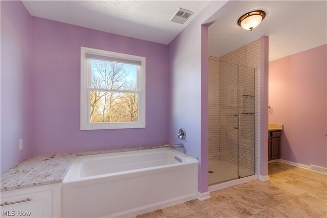 924 E Schaaf Road, Brooklyn Heights, OH 44131