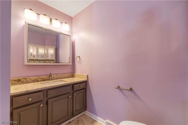 924 E Schaaf Road, Brooklyn Heights, OH 44131