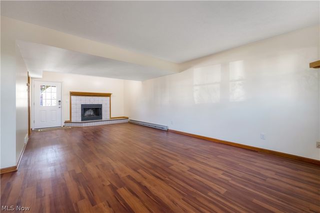 924 E Schaaf Road, Brooklyn Heights, OH 44131