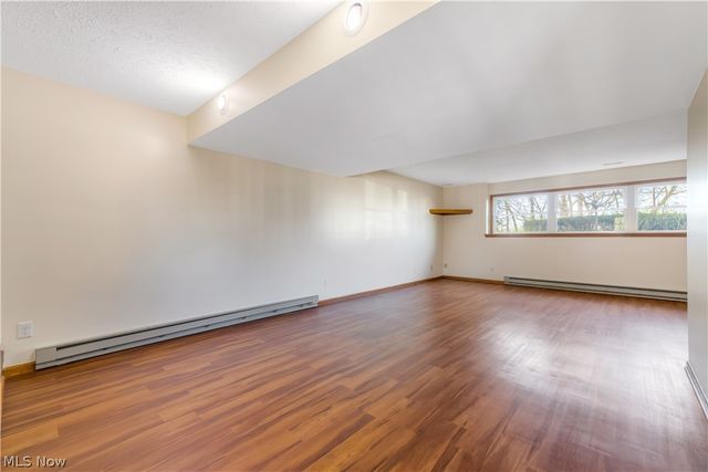 924 E Schaaf Road, Brooklyn Heights, OH 44131