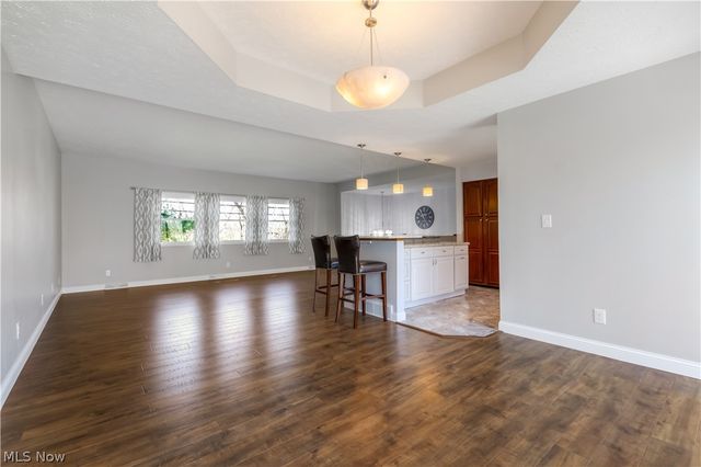 924 E Schaaf Road, Brooklyn Heights, OH 44131