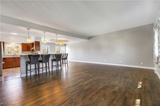924 E Schaaf Road, Brooklyn Heights, OH 44131