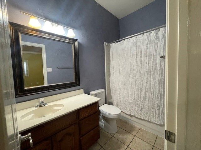 408 Hideaway Court, Euless, TX 76039