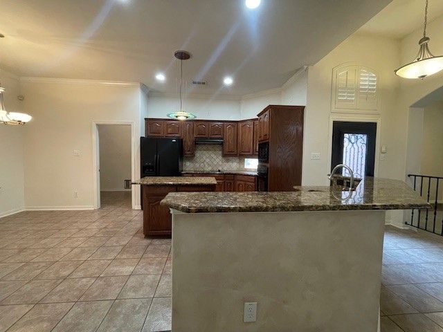 408 Hideaway Court, Euless, TX 76039