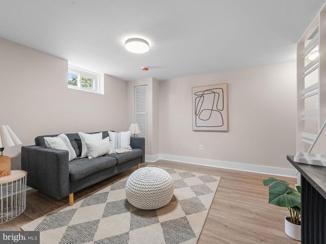 5337 PATRICK HENRY DR, Baltimore, MD 21225