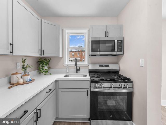 5337 PATRICK HENRY DR, Baltimore, MD 21225