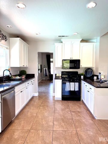 4313 Rhine River Drive, Bakersfield, CA 93308